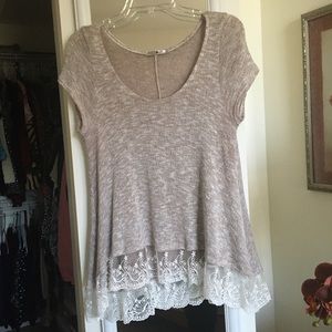 BluPlanet Soft Feminine Ladies Lg Knit Top Slightly Elongated Lace Back/Sides